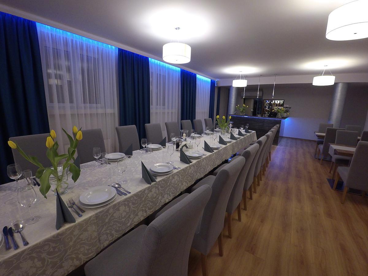 Brojan Hotel Jaworzno Buitenkant foto